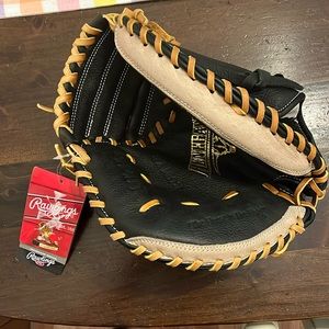 •Rawlings• Renegade Series Catcher’s Mitts